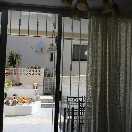 Apartamento апартамент с 1-спальней в Callao Salvaje
